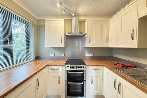 1 bedroom retirement property for sale, 65 Imperial Avenue, Westcliff on Sea SS0