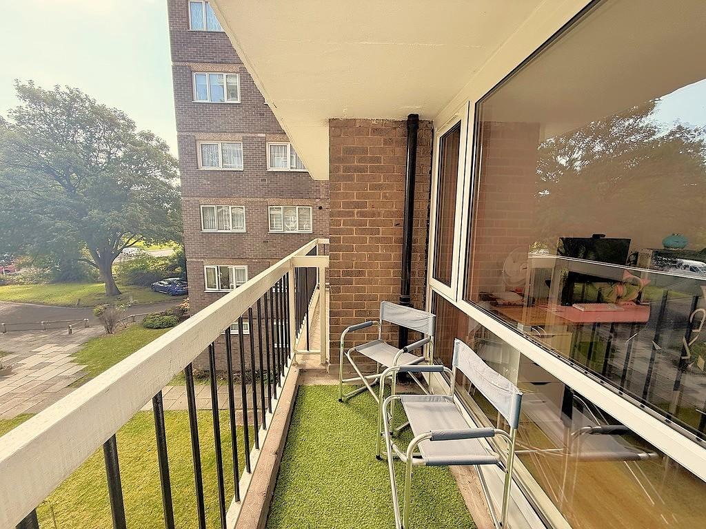 Balcony 3