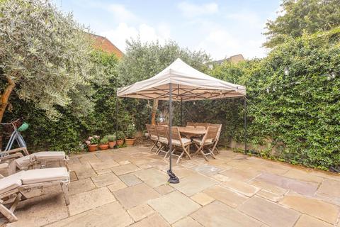 undefined, Broomhouse Lane, Fulham, London, SW6