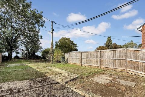 30 Newleaze, Steeple Ashton, Trowbridge, BA14 6EF