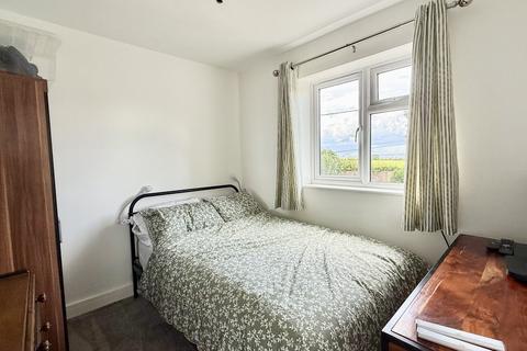 30 Newleaze, Steeple Ashton, Trowbridge, BA14 6EF