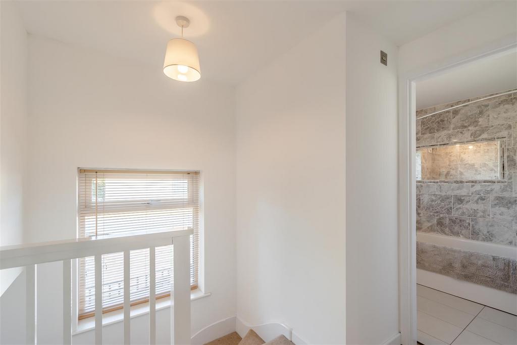 8661940-interior21.jpg