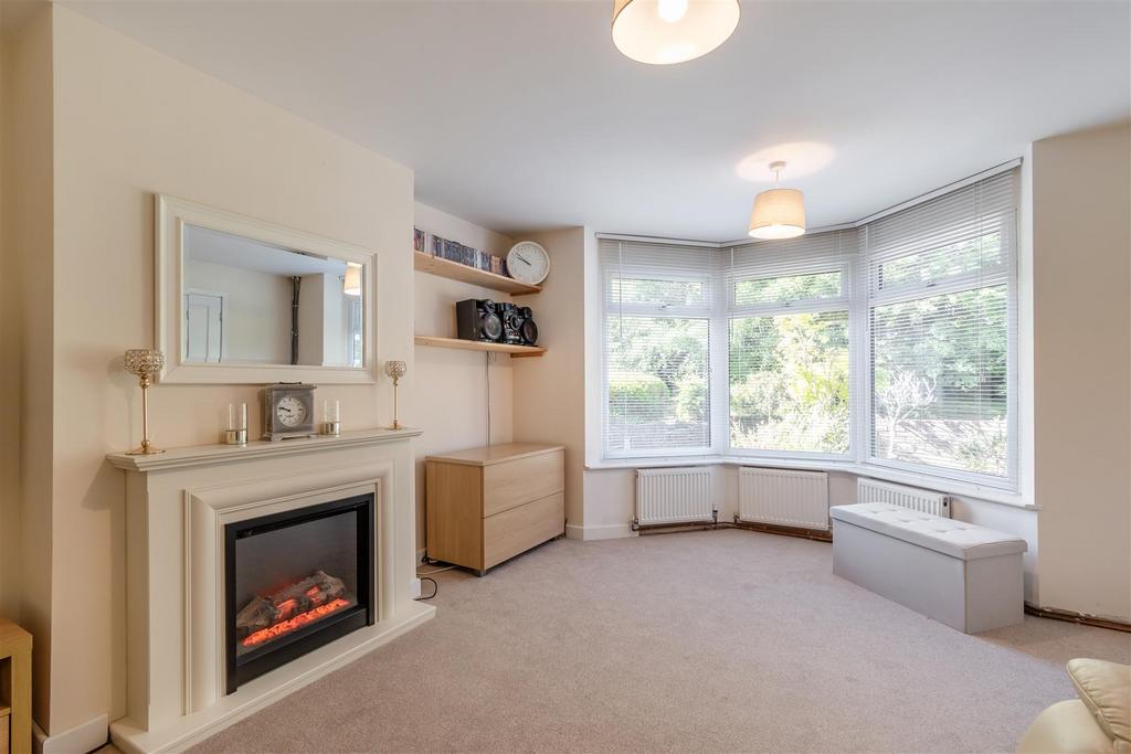 8661940-interior01.jpg