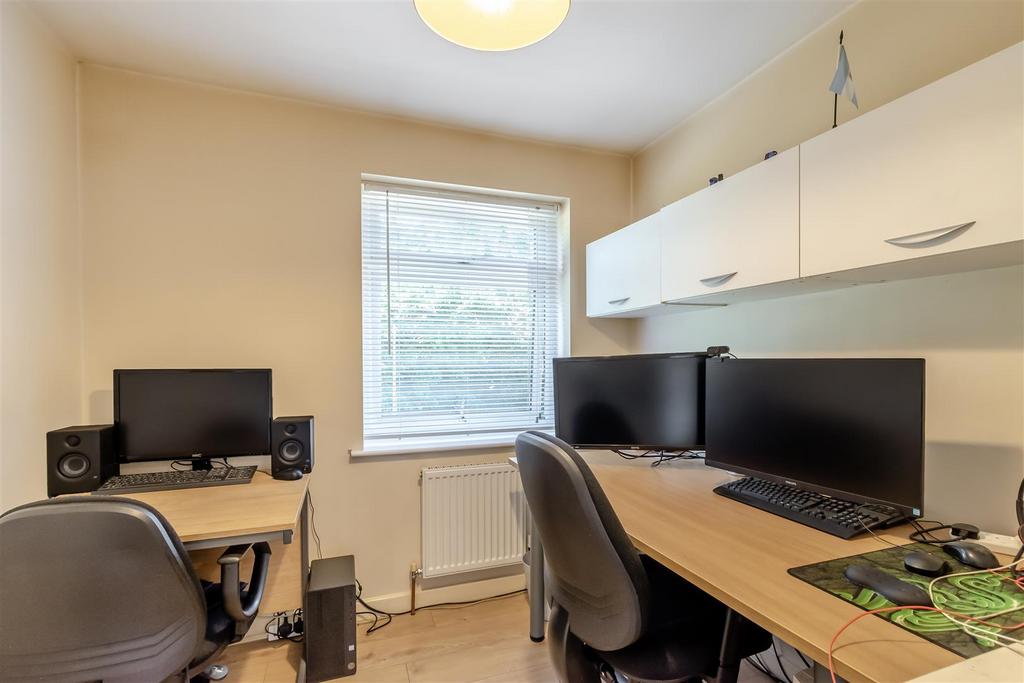 8661940-interior17.jpg