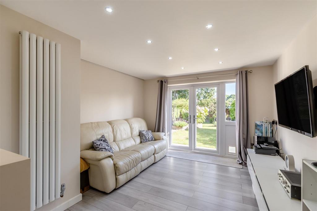 8661940-interior11.jpg