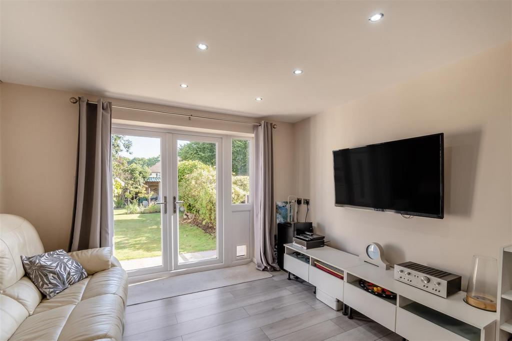 8661940-interior12.jpg