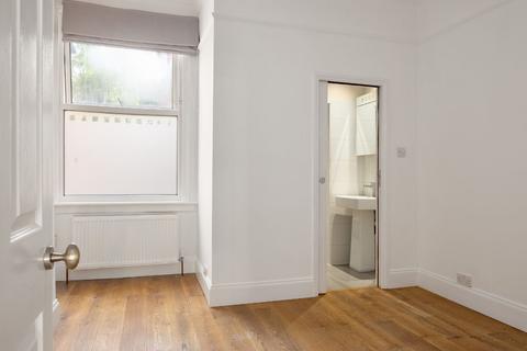 1 bedroom flat for sale, RICHMOND RD, EAST TWICKENHAM