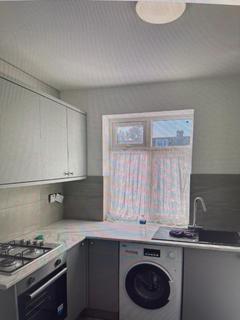 2 bedroom flat to rent, Harrow, HA3