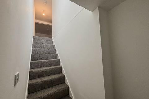 undefined, 2 Bedroom Flat To Let - HP11