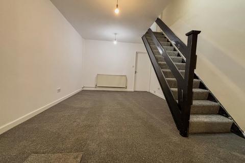 undefined, 2 Bedroom Flat To Let - HP11
