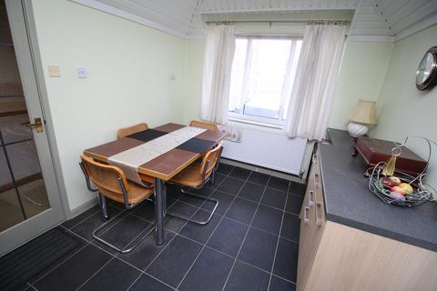 3 bedroom semi-detached house for sale, River Close, Bedworth