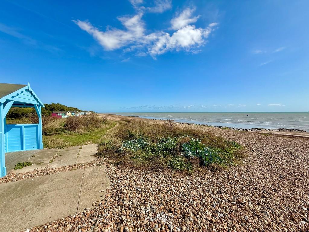 5 Dolphin Court Coastal View