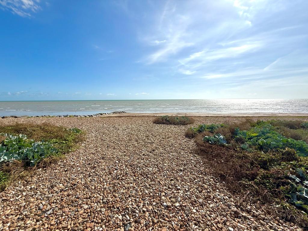 5 Dolphin Court Beach