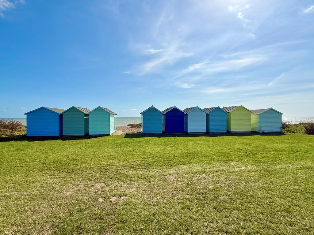 5 Dolphin Court Beach Huts