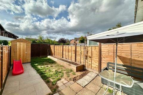 2 bedroom terraced house for sale, Aintree Avenue, Hereford, HR4