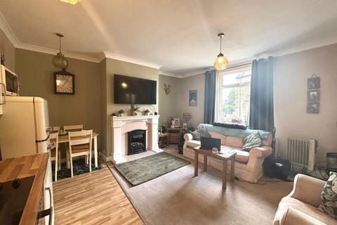 2 bedroom terraced house for sale, Albert Street, Thornton