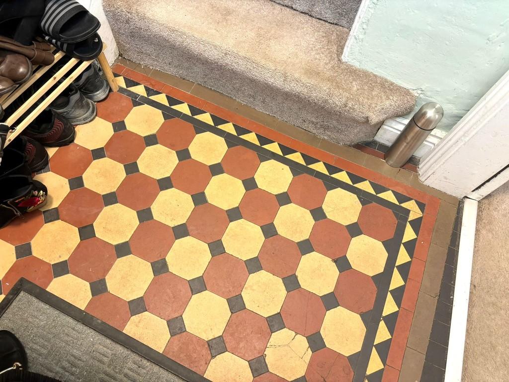 Entrance floor
