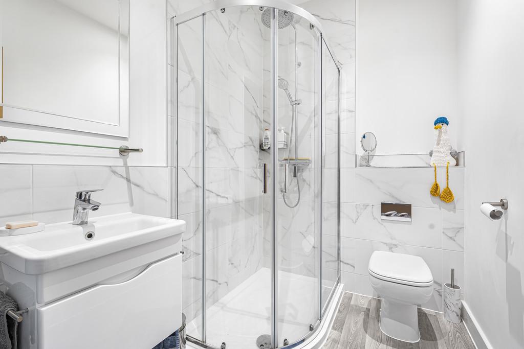 En-Suite (2)
