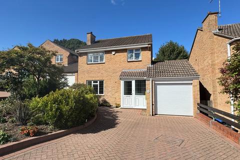 Thirlestane Close, Kenilworth
