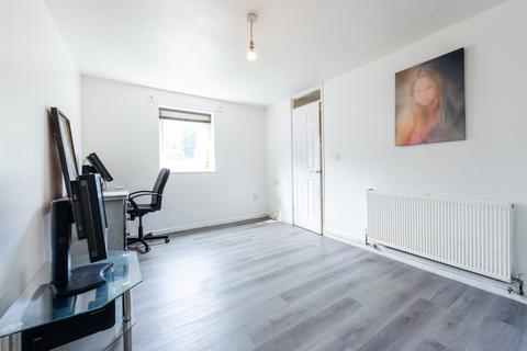 2 bedroom flat for sale, Rothesay Croft, Birmingham B32