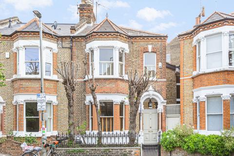 13 Rosenau Crescent, London, SW11 4RY