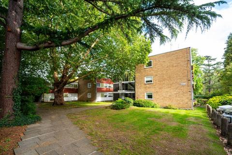 undefined, Parkleys, Ham, Richmond, TW10