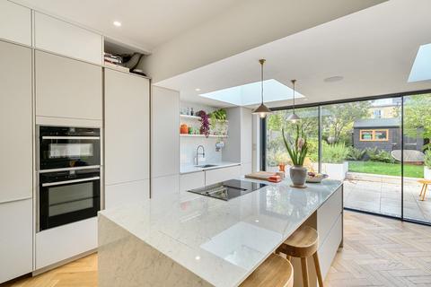 9 Chalcroft Road, London, SE13 5RE