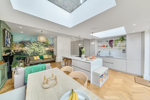 9 Chalcroft Road, London, SE13 5RE