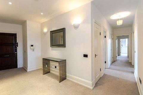 3 bedroom flat to rent, Strathmore Court Park Road Regents Park NW8