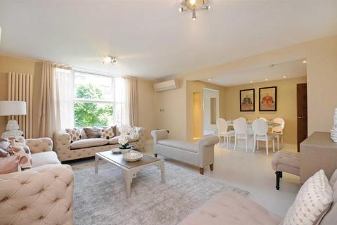 3 bedroom flat to rent, Boydell Court St. John's Wood Road St. John's Wood NW8