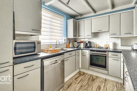 5 bedroom detached house for sale, Merriam Close, Brantham, Manningtree, Essex
