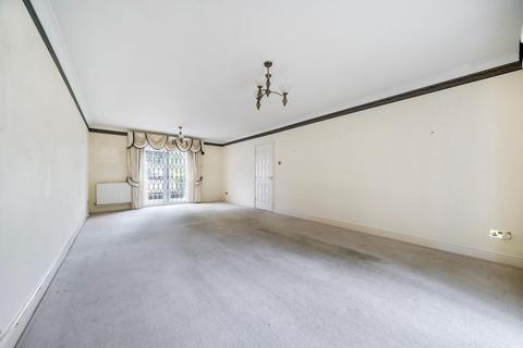 2 bedroom flat for sale, High Street, Edgware HA8