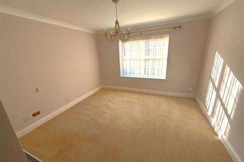 2 bedroom flat for sale, High Street, Edgware HA8