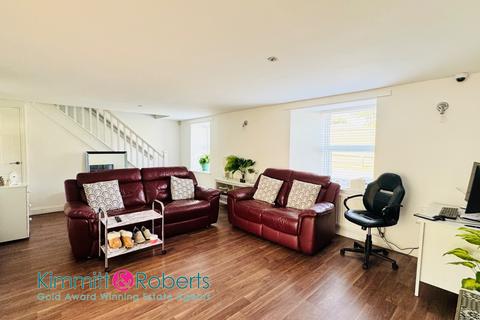 4 bedroom end of terrace house for sale, The Grange South Side, Easington Village, Peterlee, Durham, SR8 3AX