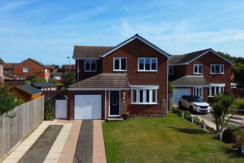 4 bedroom detached house for sale, Beaufort Close, Mudeford