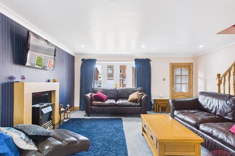 4 bedroom detached house for sale, Beaufort Close, Mudeford
