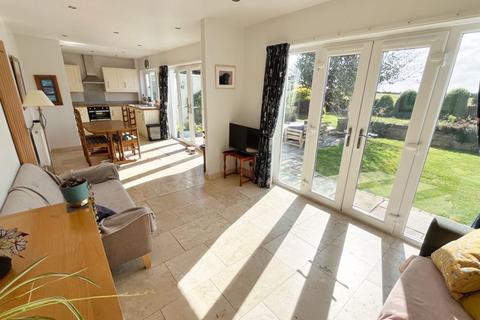 Sandalwood Chapel Road, Wick, Cowbridge, CF71 7QJ