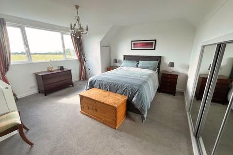 Sandalwood Chapel Road, Wick, Cowbridge, CF71 7QJ