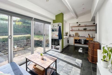 4 bedroom semi-detached house for sale, Glen Road, Neath, SA11 3DS