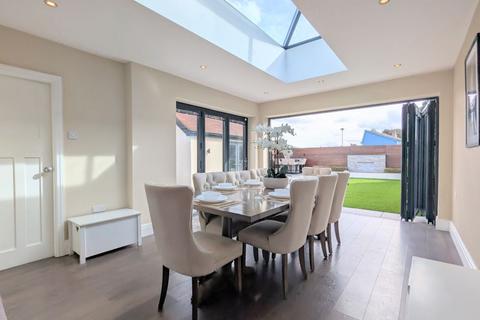 3 bedroom property to rent, Golf Open 2026 - Hillsview Road, Ainsdale - Sleeps 6 - extended stay deals (2-3 Weeks)