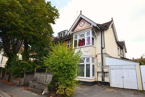 16 St. Clements Road, Bournemouth BH1