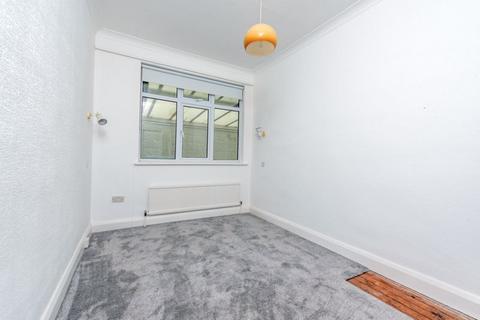 82 Cromwell Road, Worcester Park, KT4 7JR