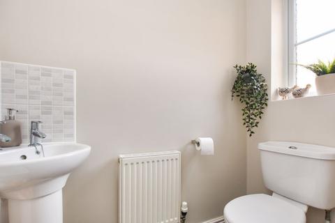 3 bedroom semi-detached house for sale, Daisy Court, Bourne