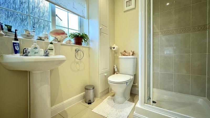 En-Suite to Bedroom