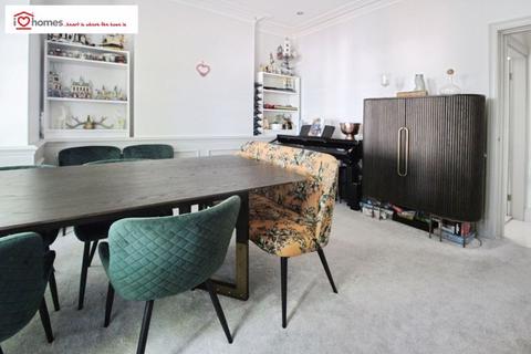 4 bedroom semi-detached house for sale, Birmingham Road, Walsall