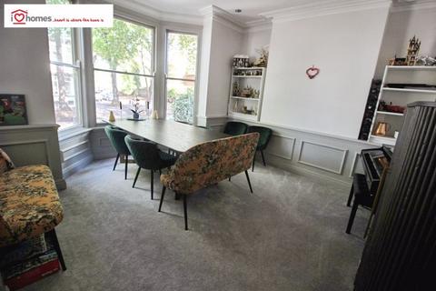 4 bedroom semi-detached house for sale, Birmingham Road, Walsall