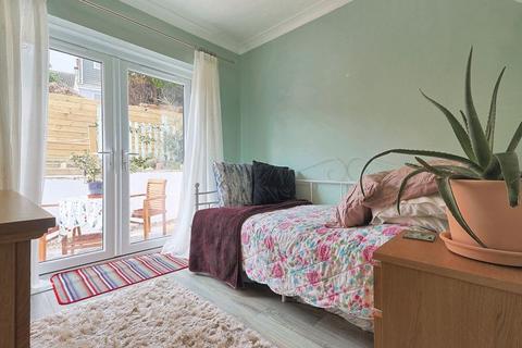 31 Copythorne Road, Brixham, TQ5 8QE