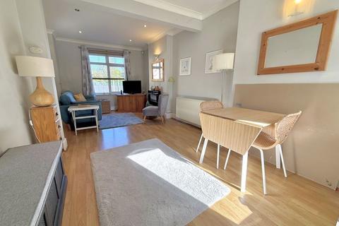 undefined, Englands Lane, Dunstable