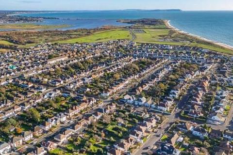 4 bedroom property for sale, Hengistbury Road, Bournemouth