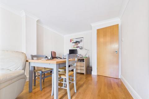 1 bedroom apartment for sale, Burrells Wharf Square, London
